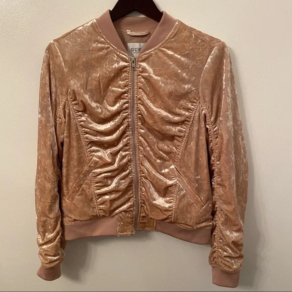 GUESS - Picture 3 of 7